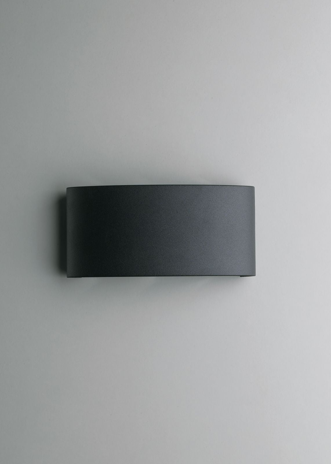 Applique per esterno in alluminio bianco o nero IP54 led integrato con regolazione luce 3000-4000°k 6W 600 lumen BEETLE Applique per esterno in alluminio bianco o nero IP54 led integrato con regolazione luce 3000-4000°k 6W 600 lumen BEETLE